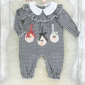 Gingham Snowman ⛄️ Vintage Ruffled Romper!